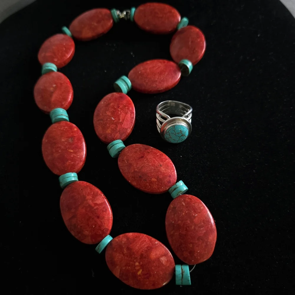Vintage Turquoise and Graduated Sponge Coral 925 Beaded Necklace & Ring - Picture 1 of 15